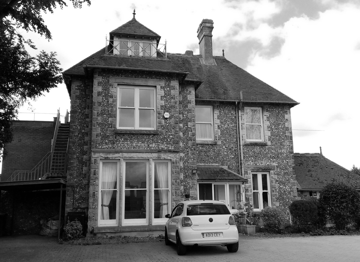 St Anns Ho bw crop.png